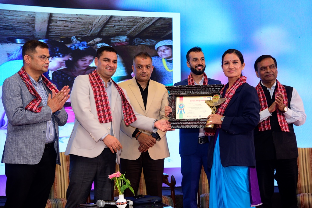 health award 2082 (24).JPG